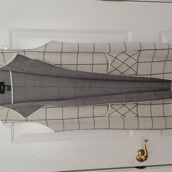 Rain Jackets & Blazers - Rain Women's Gray and Cream Plaid Long  Vest